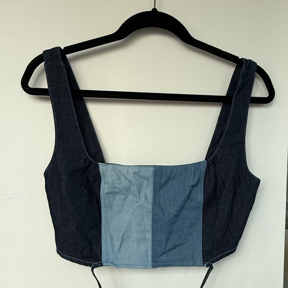 Colorblock Denim Crop Top Le Lis - Picture 4 of 8